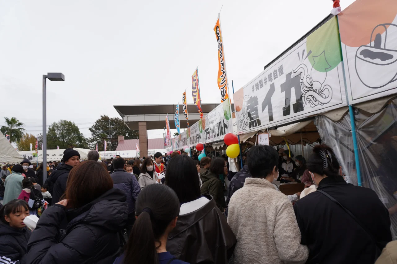 2日目、雨の中でも本当にたくさんの方にご来場いただきました