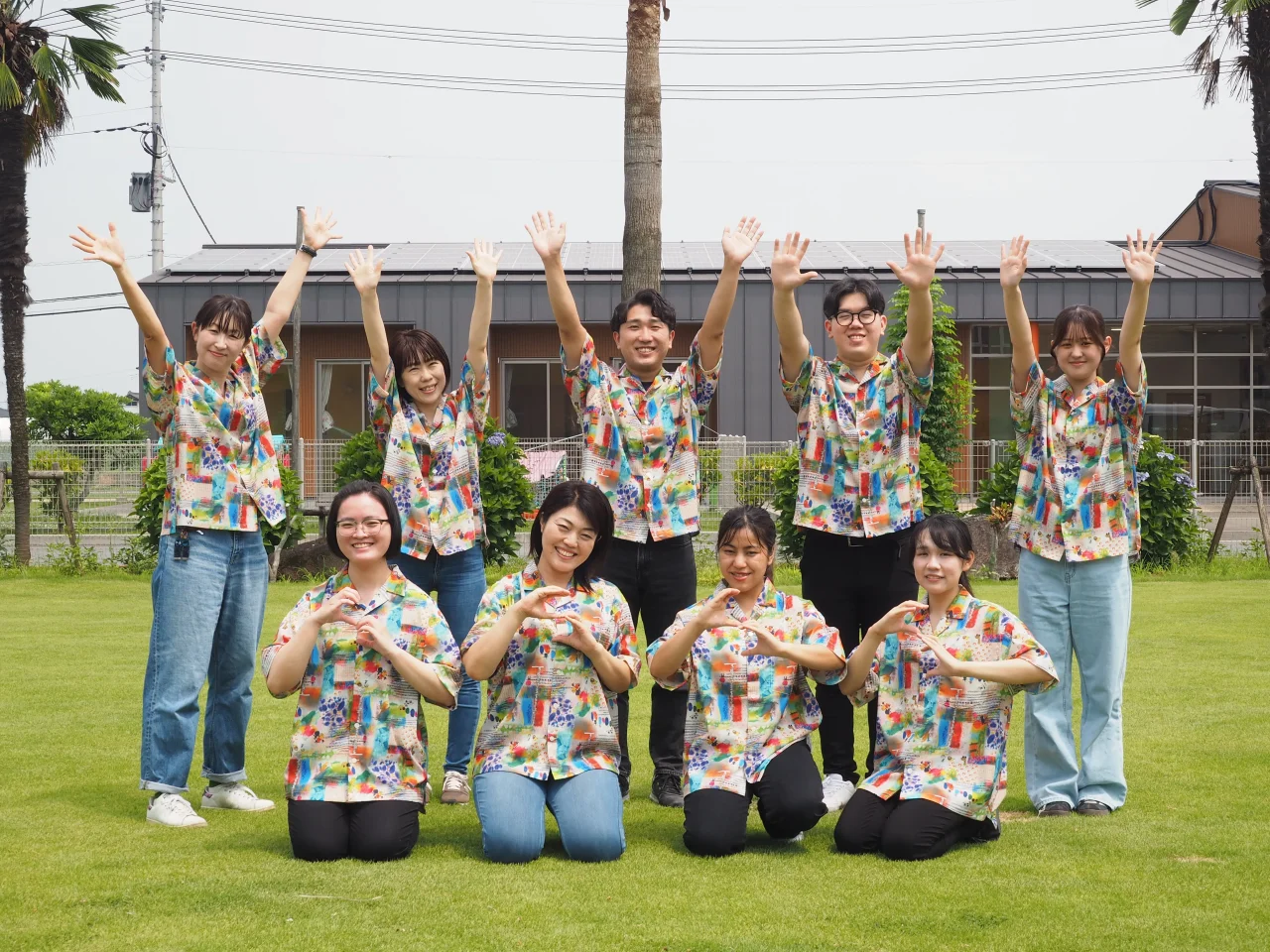 ソーシャルプロダクツ賞を受賞したウェルフェアアートアロハシャツ